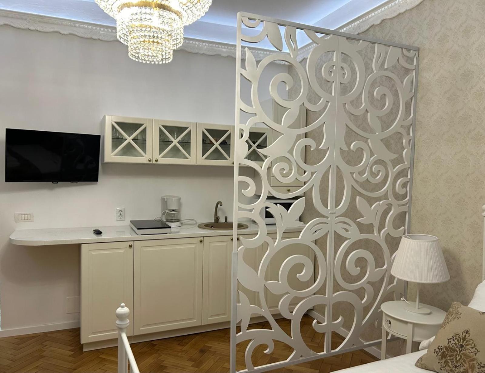 Elegant - Square *