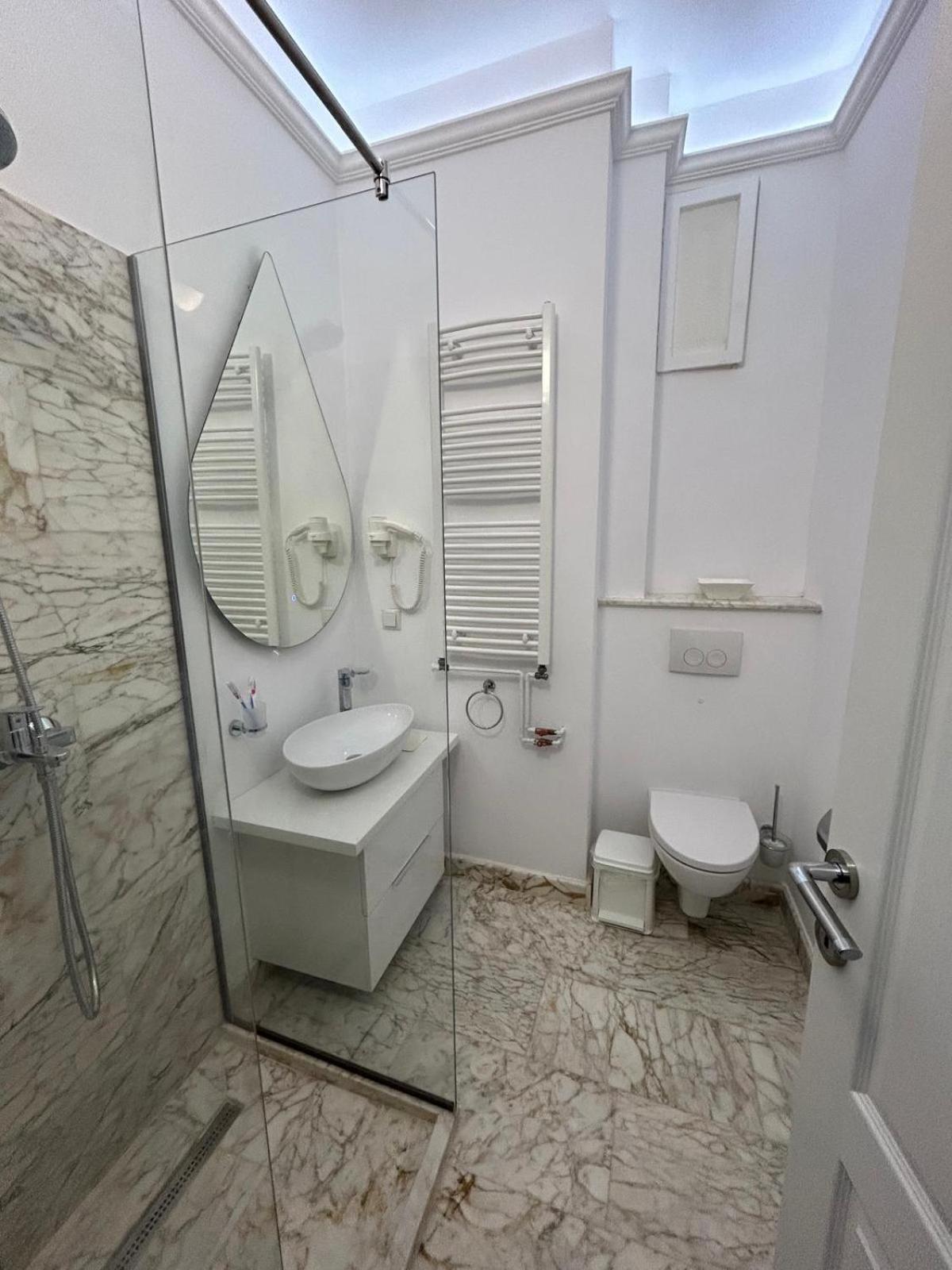 Apartment Elegant - Square